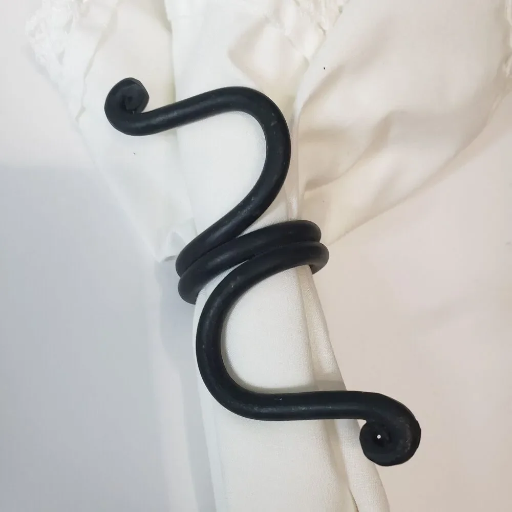 4 Wrought Iron Napkin Rings Rustic Farmhouse Coiled Spiral & Scroll Table Decor